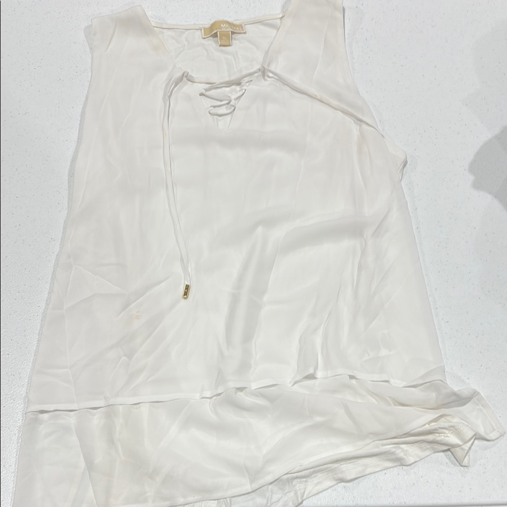 Elegant White Sleeveless Top